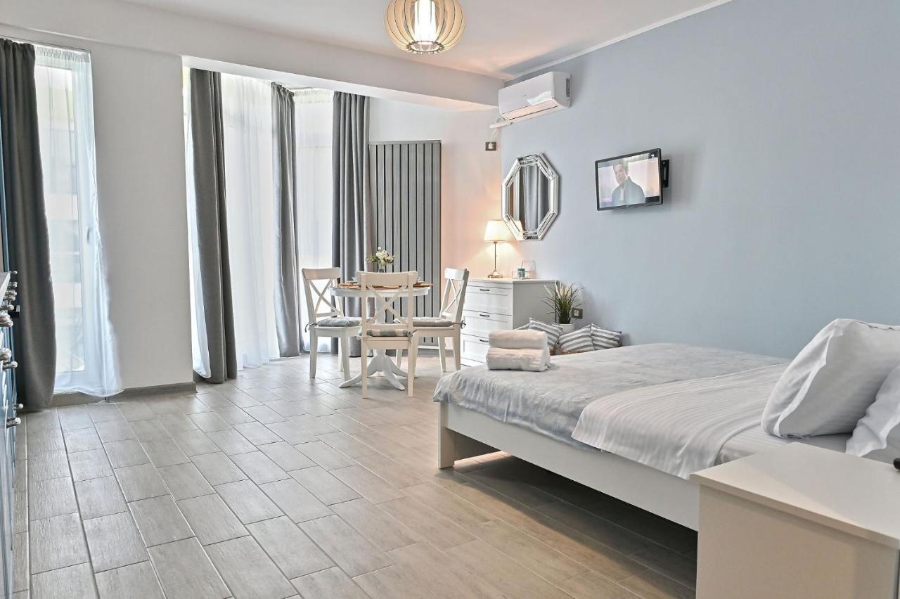 Sea Shore Apartments - Spa N Pools Beach Resort ママイア エクステリア 写真